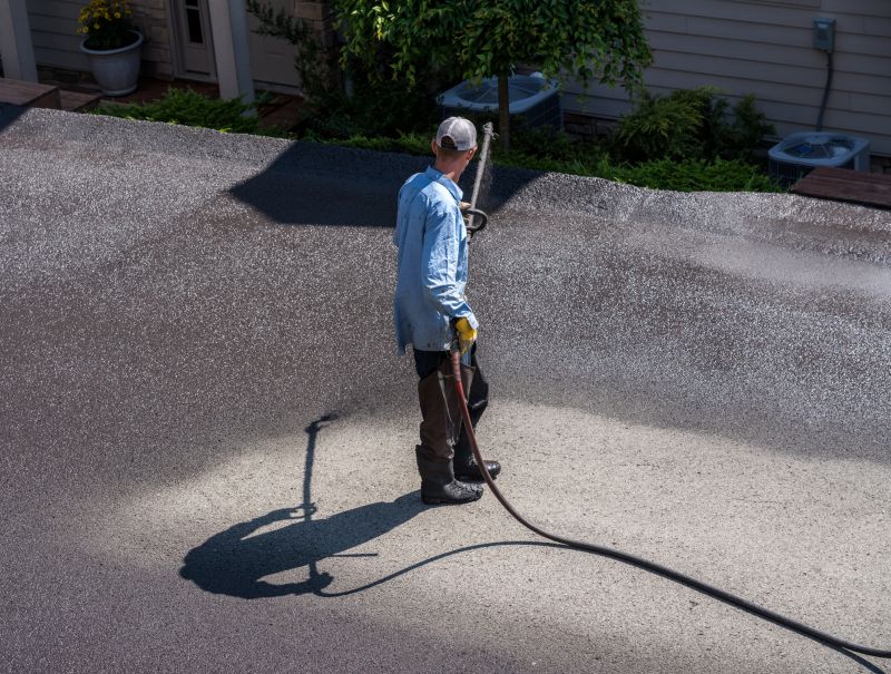 Asphalt Sealcoating